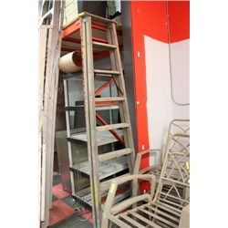 WOOD LADDER