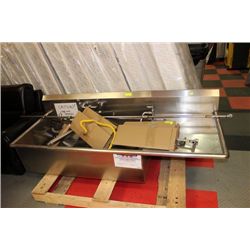 2 COMPARTMENT STAINLESS SINK