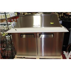 ME-10 TWO DOOR MEGA TOP SAND PREP TABLE MSF8306