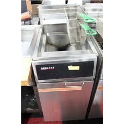 GARLAND DEEP FRYER