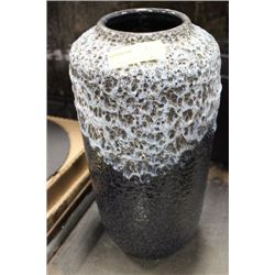SHOWHOME VASE