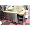 Image 1 : 2 DOOR REFRIGERATED PREP TABLE