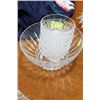 Image 1 : CRYSTAL BOWL W/ 6 MATCHING BOWLS