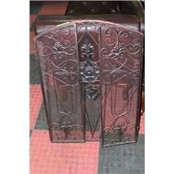 METAL FIREPLACE SCREEN