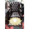 Image 1 : NEW BROWN LEATHER WING BACK PARLOUR CHAIR W