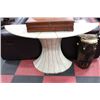 Image 1 : STONE HALF MOON SOFA TABLE
