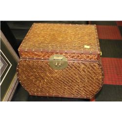 WICKER AND WOOD STORAGE CHEST