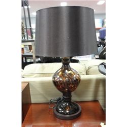 SHOWHOME AMBER GLASS LAMP