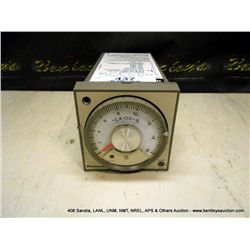 HONEYWELL TEMPERATURE CONTROLLER