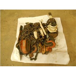 (1) PALLET MISC CHAINS & HOOKS