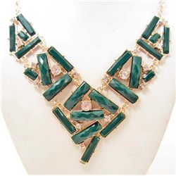 GREEN GEOMETRIC DESIGN ESTATE JEWELRY NECKLACE