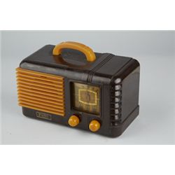 Fada Catalin 2-Knob AM Radio Model (52)56.