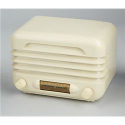 Airline Plastic Mini Tabletop AM Radio Model 04BR-421B.