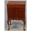 Image 2 : R.H. Macy & Co. Wood End Table 3-Dial Radio.