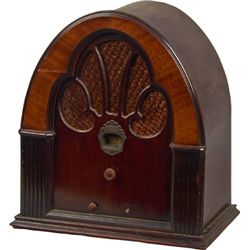 Philco Wood Tabletop Tombstone 3-Dial Radio Model 46.