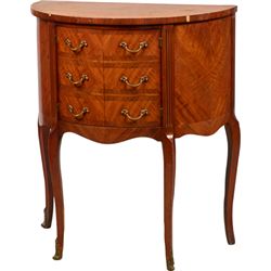 Brunswick Wood End Table Shortwave & AM Radio.