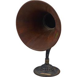Music Master Wood Horn & Metal Base, Nice Decal.