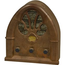 Reproduction Plastic Cathedral AM/FM Radio.