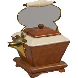 Guild Novelty Wood & Ceramic Teapot AM Radio.
