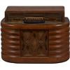 Image 1 : Silvertone Wood Tabletop Radio Model 101-585.