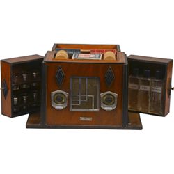 Pla-Pal Wood Tabletop 2-Knob Bar Radio.