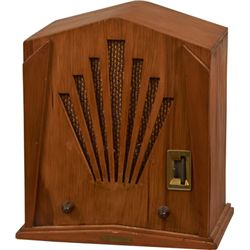 Jackson Bell Wood Deco Cathedral 2-Knob Radio Model 60.