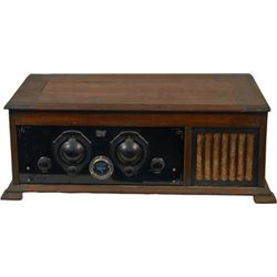 Steinite Electric Wood Tabletop Radio Model A.C.