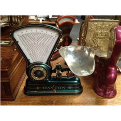 Dayton Countertop Fan Scale w/Decorative Castings.