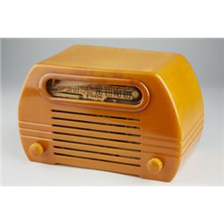 Vintage FADA Model 652 “Temple” Table Top Catalin Radio
