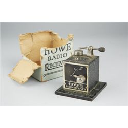 Vintage HOWE Radio Receiver.