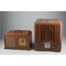 Lot Of 2 Vintage Table Top Wood Case Radios.