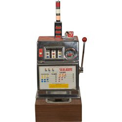 5 Cent Pace MFG. Harrah’s Open Front Red Slot Machine.