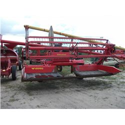 1979 Versatile 400 Swather
