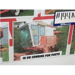 IH 915 Combine (for parts)