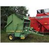 Image 2 : John Deere 510 Baler