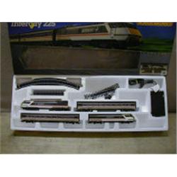 HORNBY BOXED INTERCITY 225 ELECTRIC TRAI 