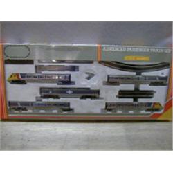 HORNBY BOXED ADVANCED PASSENGER TRAIN SE 