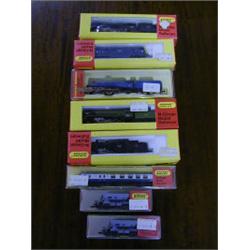 EIGHT HORNBY MINI TRIX BOXED MODEL RAILW 