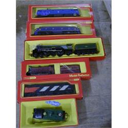 SIX TRINAG HORNBY BOXED MODELS, ELECTRIC 