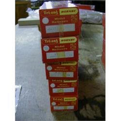 FIVE BOXES OF TRIANG HORNBY SIDEWALLS (R 