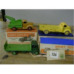 DINKY TOYS, THREE BOXED DIE-CAST MODELS, 