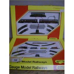 HORNBY MINITRIX, 2 BOXED N GAUDE MODEL R 