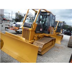 2006 KOMATSU D37PX-21 CRAWLER TRACTOR, S/N 5726, 6 way blade, Allied W3C winch, ECAB w/AC, sweeps, r
