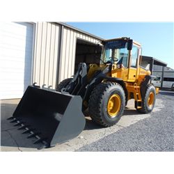 2006 VOLVO L60E WHEEL LOADER S/N L60EV60834, GP bucket, ECAB w/AC, Michelin 20.5R25 tires, meter rea