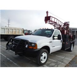 2000 FORD F550 4X4 DRILL RIG, S/N 1FDAF57F6YEA22959, 7.3L diesel, 5 spd, A/C, winch, odometer readin
