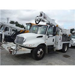 2006 INTERNATIONAL 4200 S/A BUCKET/SIGN TRUCK, S/N 1HTMPAFM26H237308, 6.0L Int. diesel, A/T, A/C, Al