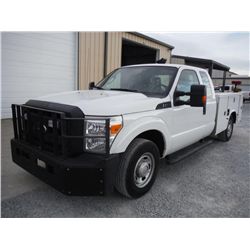 2012 FORD F250 XL SERVICE TRUCK, S/N 1FD7X2A66CEB43935, V8 gas, A/T, A/C, Knapheide service body, ho