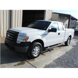 2011 FORD F150 XL EXTENDED CAB PICKUP, S/N 1FTEX1CM2BFB05404, V6 gas, A/T, A/C, bed cover, odometer 