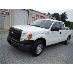 2011 FORD F150 XL EXTENDED CAB PICKUP, S/N 1FTFX1CF3BFB46906, V8 gas, A/T, A/C, odometer reading 71,