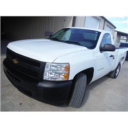 2011 CHEVROLET SILVERADO 1500 PICKUP, S/N 1GCNCPEA3BZ323674, V8 gas, A/T, A/C, odometer reading 72,4